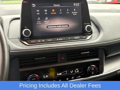 Used 2025 Nissan Rogue SV AWD/4WD image 12