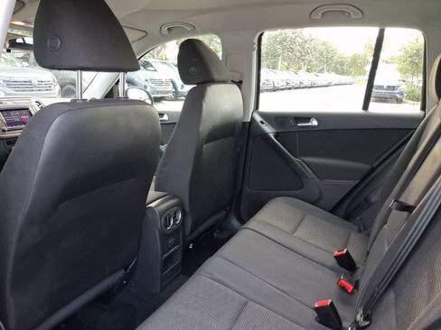 Used 2018 Volkswagen Tiguan Limited w/ Premium Package FWD image 7