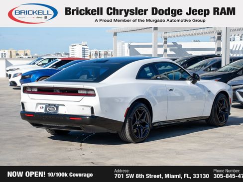 Used 2024 Dodge Charger R/T w/ Plus Group image 5
