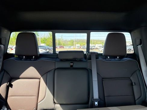 New 2026 GMC Sierra 3500 Denali w/ Denali Reserve Package AWD/4WD image 17