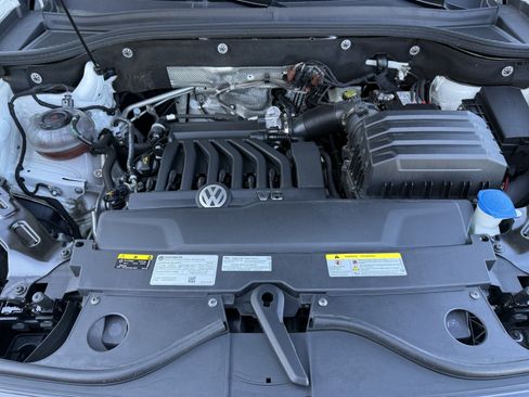 Used 2023 Volkswagen Atlas SE w/ Panoramic Sunroof Package image 36
