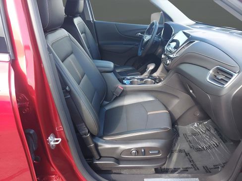 Used 2023 Chevrolet Equinox Premier AWD/4WD image 24