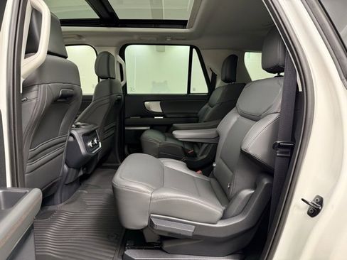 New 2025 Ford Expedition Max Active image 20