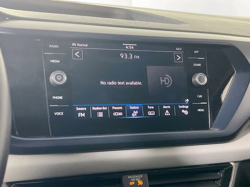 Used 2022 Volkswagen Taos SE image 14