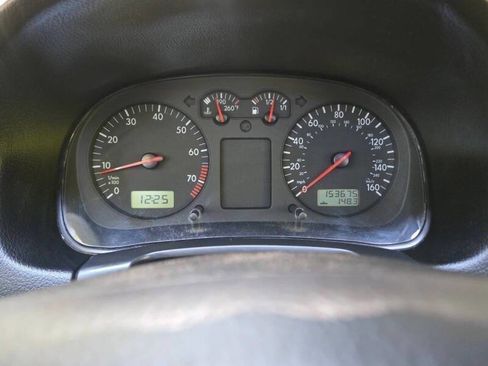 Used 2002 Volkswagen Golf GLS image 21