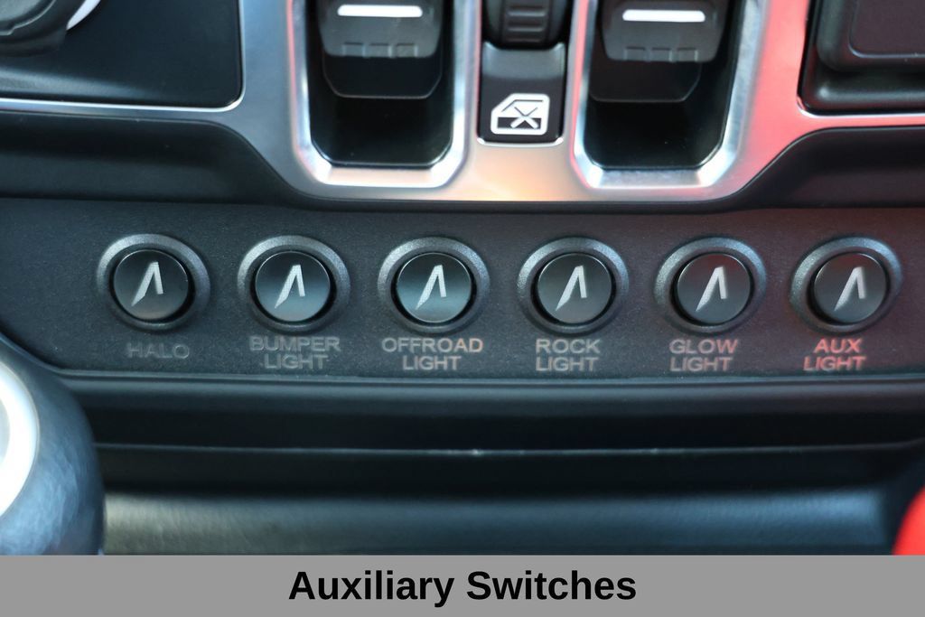 Used 2025 Jeep Wrangler Unlimited Sport AWD/4WD image 37