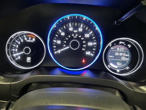 Used 2018 Honda HR-V LX image 16