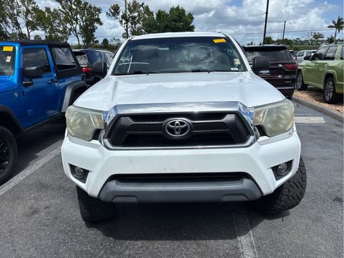 Used 2015 Toyota Tacoma PreRunner w/ SR5 Package image 14