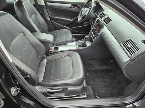 Used 2012 Volkswagen Passat 2.5 SE FWD image 8