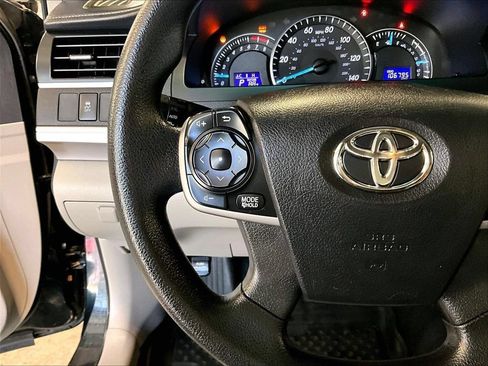 Used 2014 Toyota Camry LE FWD image 23