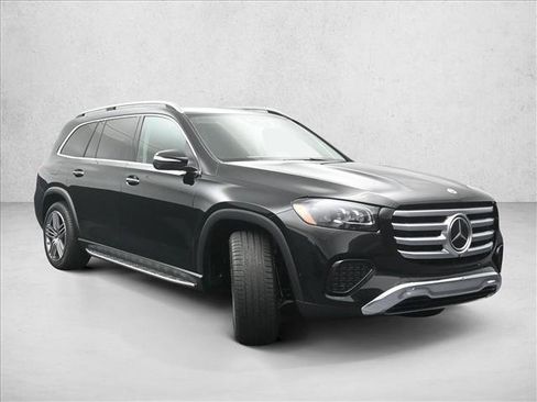 Certified 2026 Mercedes-Benz GLS 450 4MATIC image 4