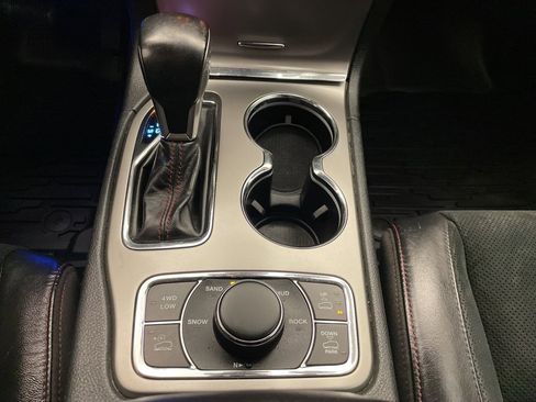 Used 2018 Jeep Grand Cherokee Trailhawk image 17