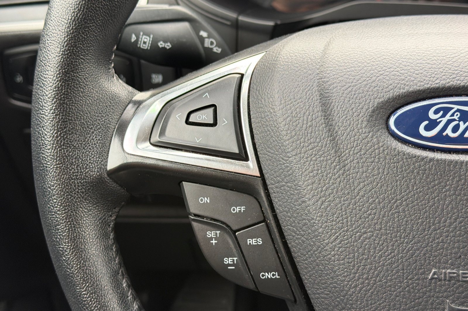 Certified 2024 Ford Edge SEL AWD/4WD image 26