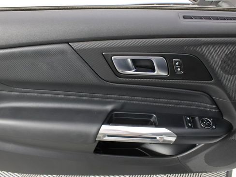 Used 2025 Ford Mustang GT Premium RWD image 13
