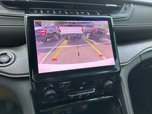 Used 2022 Jeep Grand Cherokee L Limited image 26