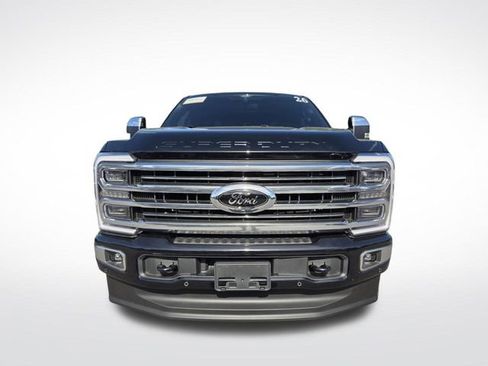 Certified 2026 Ford F350 Platinum w/ Platinum Plus Package AWD/4WD image 3