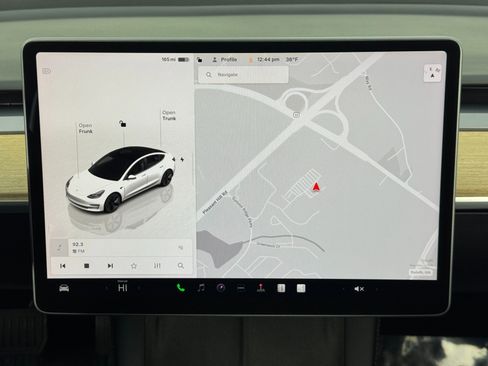 Used 2022 Tesla Model 3 image 22