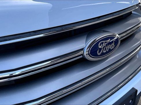 Used 2015 Ford Edge SE image 27