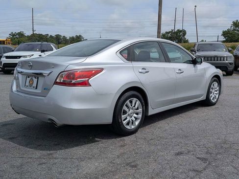 Used 2013 Nissan Altima 2.5 S FWD image 5