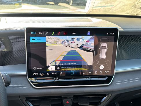 New 2026 Volkswagen Tiguan SE R-Line FWD image 26