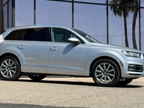 Used 2019 Audi Q7 3.0T Premium Plus image 16