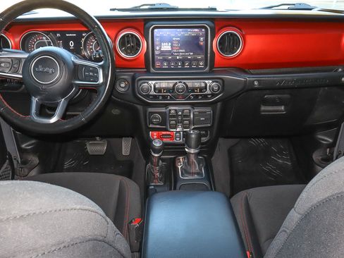 Used 2021 Jeep Wrangler Unlimited Rubicon image 10