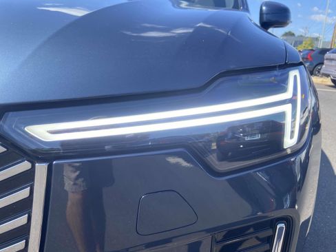 New 2026 Volvo XC90 B5 Core image 5