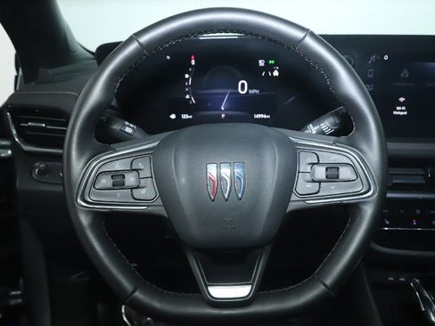Used 2024 Buick Envista Sport Touring FWD image 21