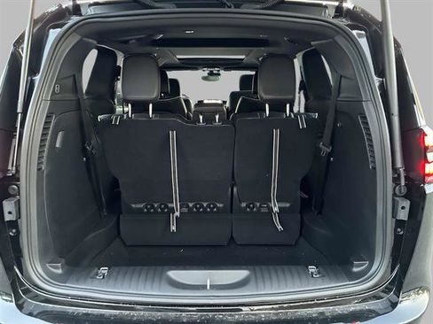 New 2026 Chrysler Pacifica Limited w/ S Appearance Package image 5