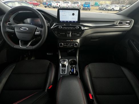 Used 2023 Ford Escape ST-Line image 18