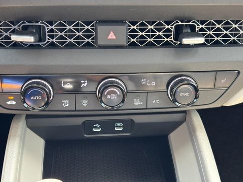 Used 2023 Honda Accord EX image 22