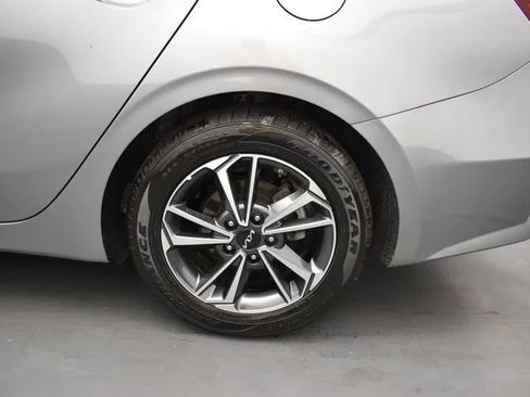 Used 2023 Kia Forte LXS FWD image 33