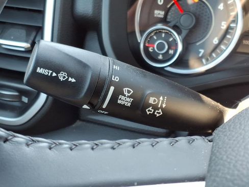 Used 2023 RAM 1500 Big Horn AWD/4WD image 18