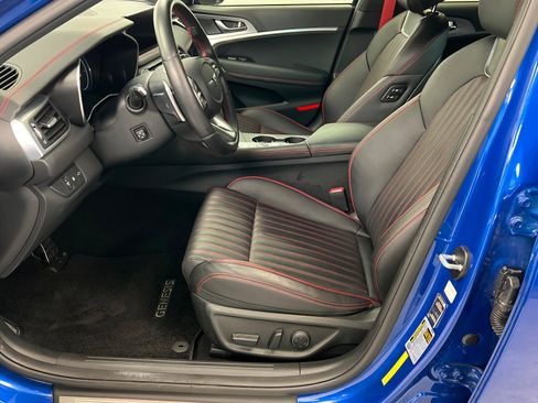 Used 2023 Genesis G70 2.0T w/ Sport Prestige Package image 17