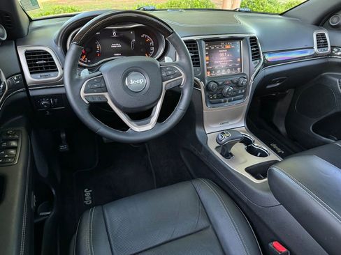 Used 2014 Jeep Grand Cherokee Overland RWD image 16