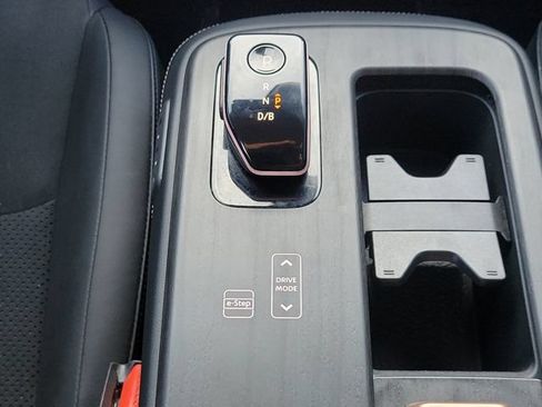 Used 2024 Nissan Ariya AWD image 21