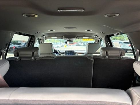 Used 2023 Chevrolet Tahoe Z71 AWD/4WD image 33