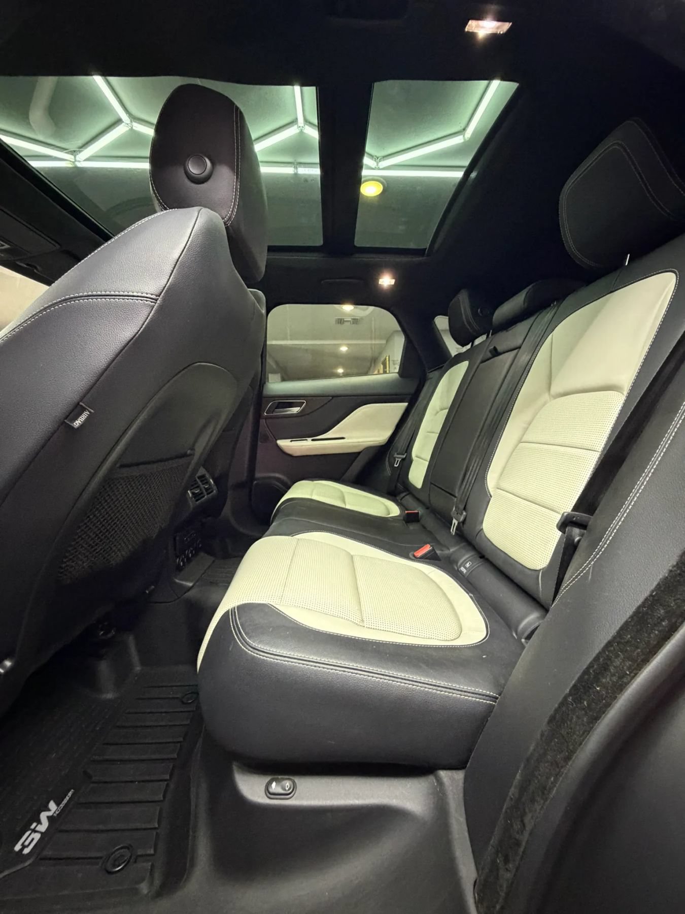 Used 2018 Jaguar F-PACE R-Sport AWD/4WD image 26