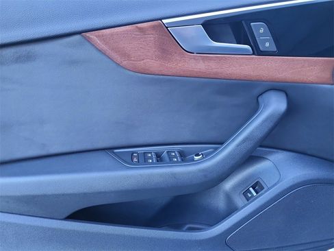 Used 2022 Audi A4 2.0T Premium image 10