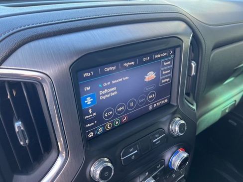 Used 2020 GMC Sierra 3500 Denali image 16