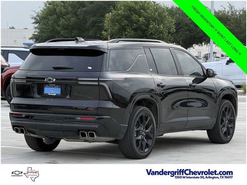 Certified 2024 Chevrolet Traverse RS w/ LPO, Floor Liner Package FWD image 4