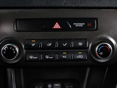Used 2018 Kia Sportage LX FWD image 32