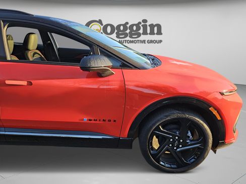 New 2025 Chevrolet Equinox EV RS image 10