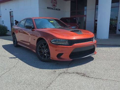 Used 2023 Dodge Charger R/T w/ Blacktop Package RWD image 3