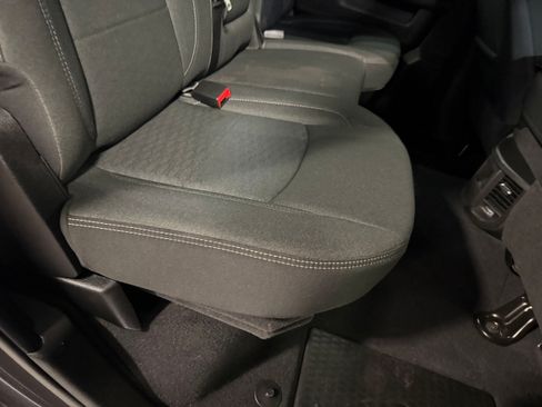 Used 2025 RAM 2500 Big Horn AWD/4WD image 17