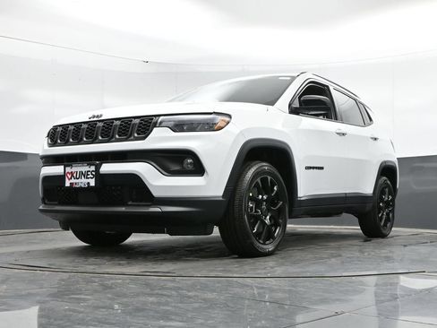 New 2026 Jeep Compass Latitude AWD/4WD image 45