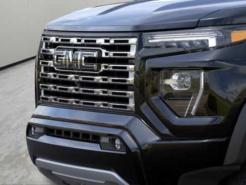 New 2026 GMC Canyon Denali w/ LPO, Denali Black Edition AWD/4WD image 13