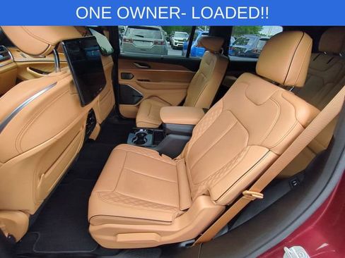 Used 2024 Jeep Grand Cherokee L Summit AWD/4WD image 32