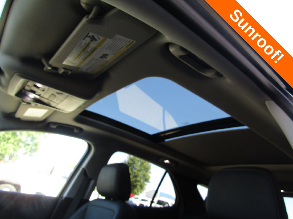 Used 2022 Chevrolet Equinox Premier AWD/4WD image 9