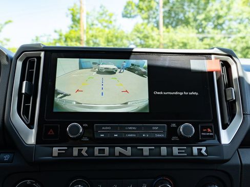 New 2026 Nissan Frontier SV w/ Tow Package AWD/4WD image 18